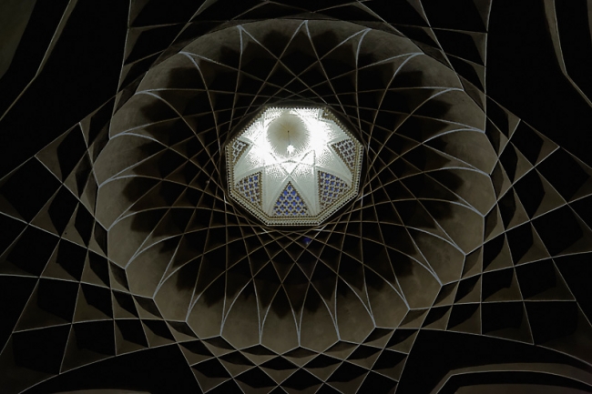 Yazd-Jardin Dolat Abad-009